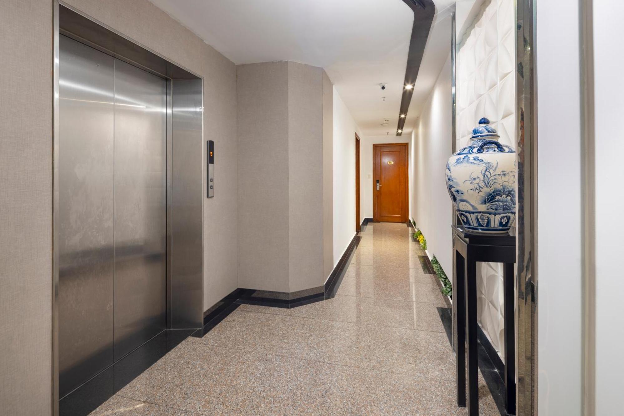 White Lotus Hotel Saigon Hô Chi Minh-Ville Extérieur photo
